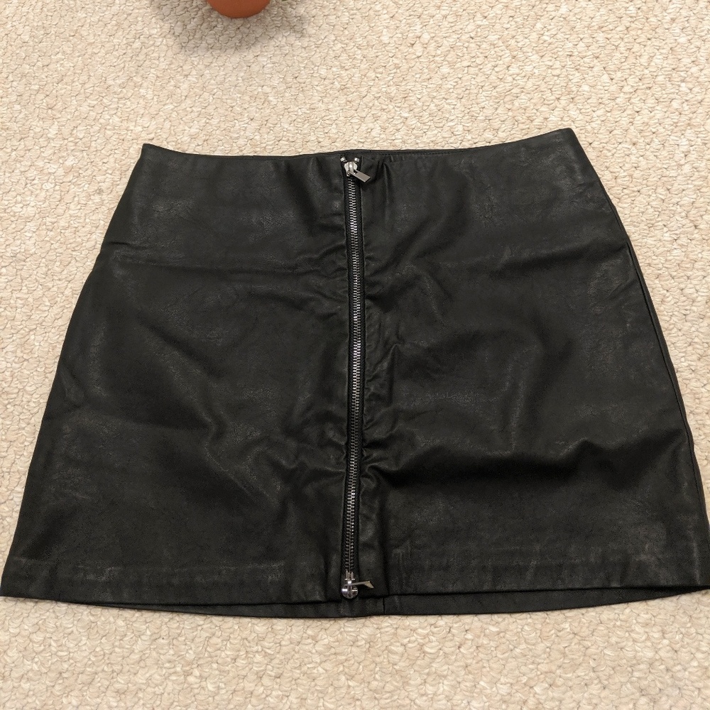 NWOT Forever 21 - Black Pleather Skirt